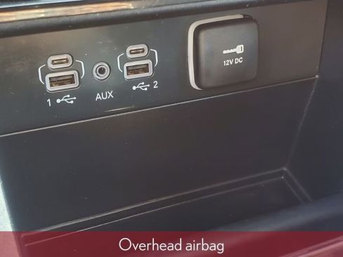 Used 2025 Jeep Grand Cherokee Limited w/ Black Appearance Package image 36