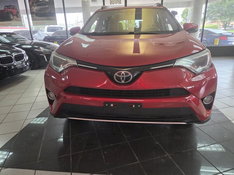 Used 2017 Toyota RAV4 XLE w/ All Weather Liner Package AWD/4WD image 6