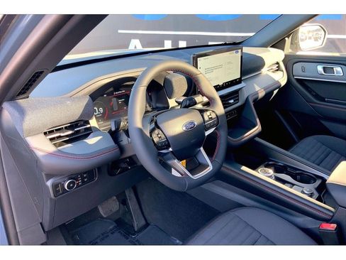New 2026 Ford Explorer ST-Line AWD/4WD image 6