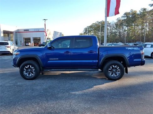Used 2023 Toyota Tacoma TRD Off-Road w/ Technology Package image 3