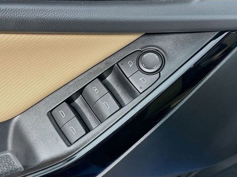 Used 2025 Chevrolet Equinox ACTIV image 17