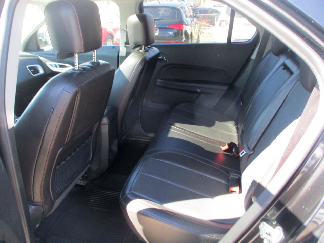 Used 2017 Chevrolet Equinox LT FWD image 11