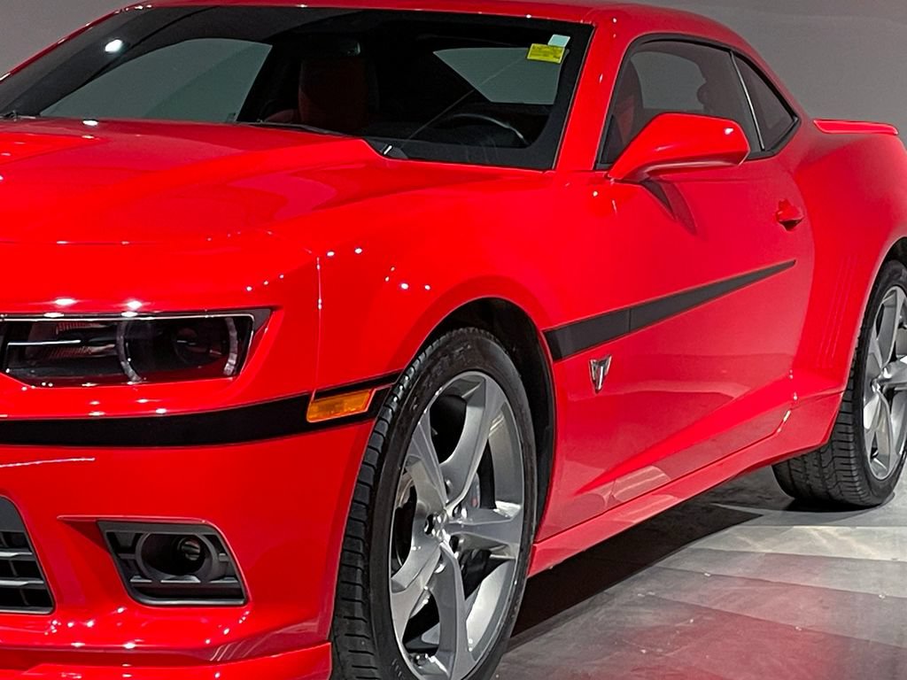 Used 2015 Chevrolet Camaro SS w/ Commemorative Special Edition RWD image 36