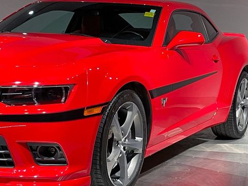 Used 2015 Chevrolet Camaro SS w/ Commemorative Special Edition RWD image 36