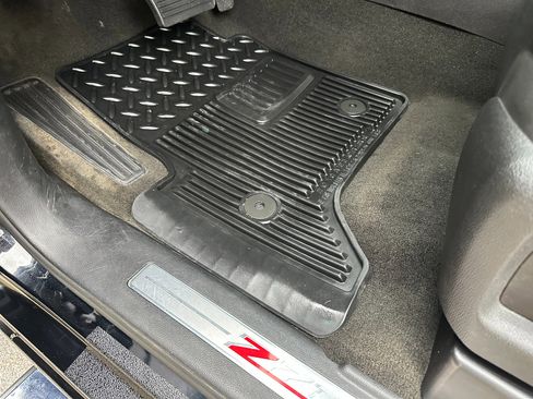 Used 2018 Chevrolet Silverado 2500 LTZ w/ Duramax Plus Package image 16