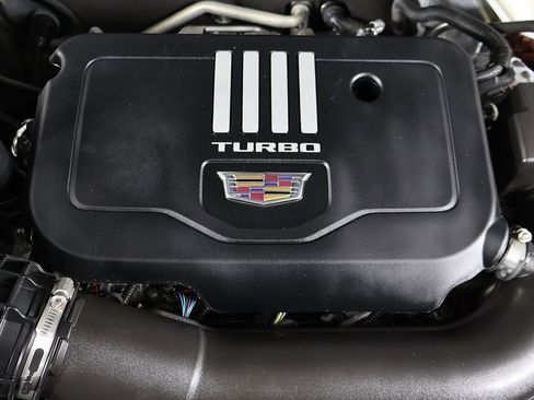 Used 2023 Cadillac XT5 Premium Luxury image 16