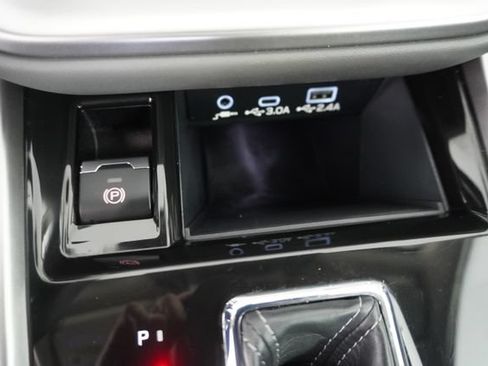 Certified 2025 Subaru Outback Onyx Edition AWD/4WD image 29