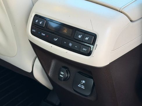Used 2020 Hyundai Palisade Limited FWD image 35