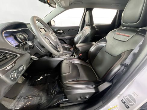 Used 2022 Jeep Cherokee Trailhawk w/ Trailer Tow Group image 20