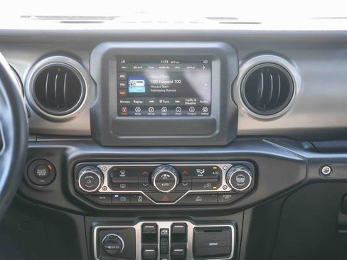 Used 2023 Jeep Wrangler Unlimited image 13