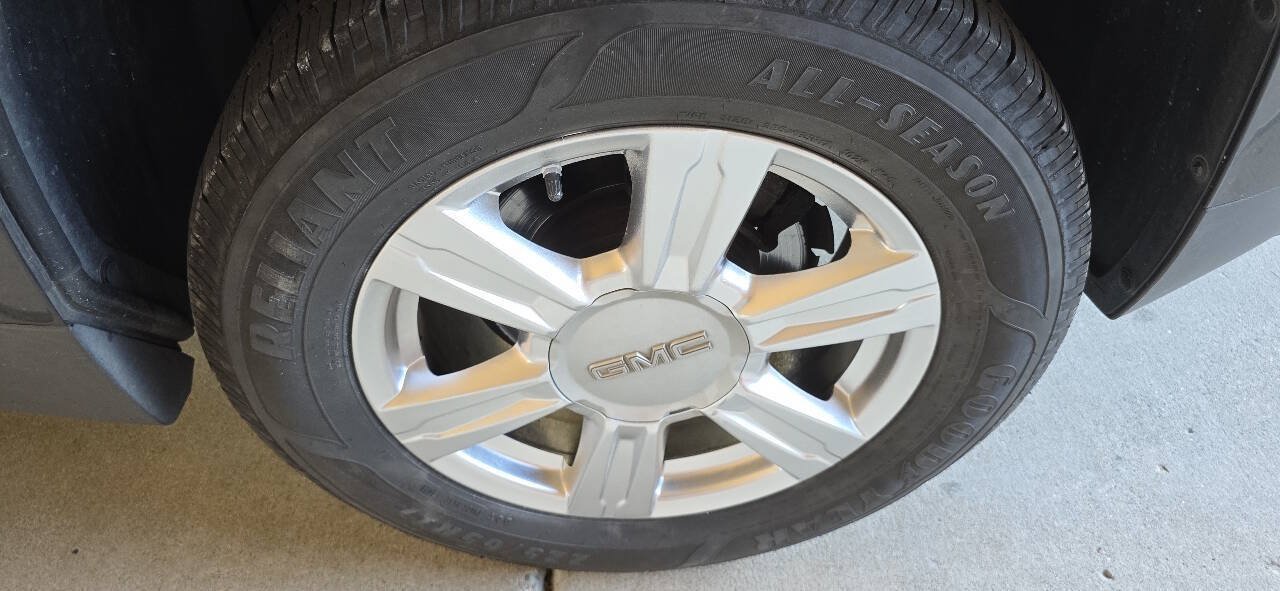 Used 2015 GMC Terrain SLE FWD image 22