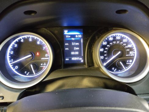 Used 2021 Toyota Camry LE FWD image 23