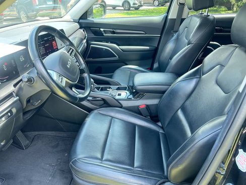 Used 2025 Kia Telluride S FWD image 13