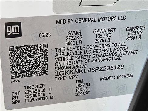 Used 2023 GMC Acadia SLE FWD image 30