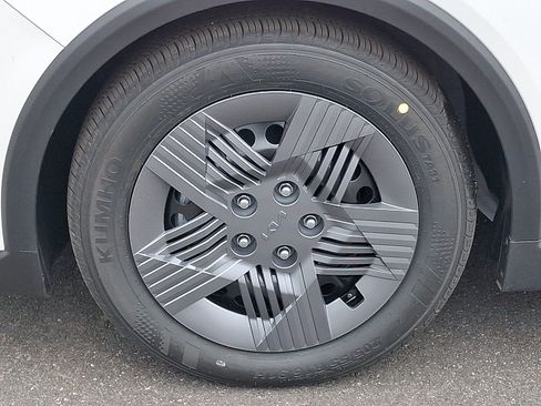 New 2026 Kia K4 FWD image 4