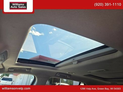 Used 2020 GMC Acadia SLT w/ LPO, Floor Liner Package AWD/4WD image 2