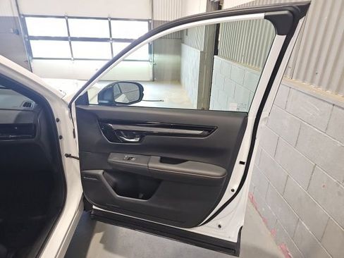 Used 2025 Honda CR-V Sport Touring image 29