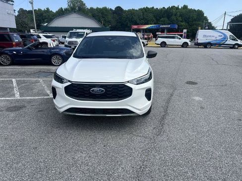 Certified 2024 Ford Escape ST-Line w/ Tech Pack #1 AWD/4WD image 2