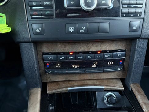 Used 2012 Mercedes-Benz E 350 4MATIC Sedan image 30
