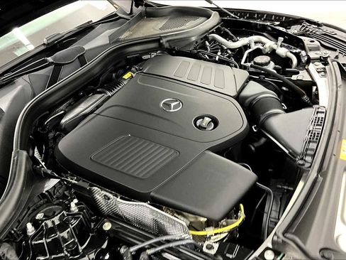 New 2025 Mercedes-Benz GLC 300 image 17