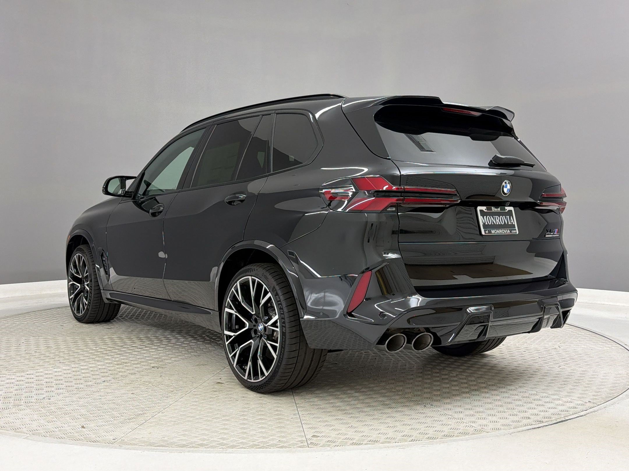 New 2026 BMW X5 M Competition w/ Executive Package AWD/4WD image 3