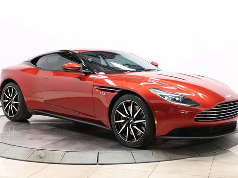Used 2018 Aston Martin DB11 V12 RWD image 76
