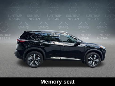 Used 2023 Nissan Rogue SL AWD/4WD image 7