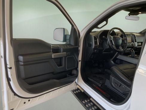 Used 2019 Ford F150 Raptor w/ Equipment Group 802A Luxury image 17