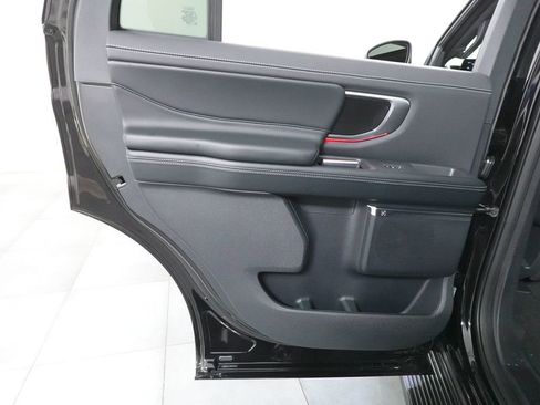 New 2026 Ford Expedition Platinum image 25