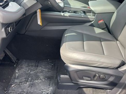 New 2026 Ford Explorer Active AWD/4WD image 26