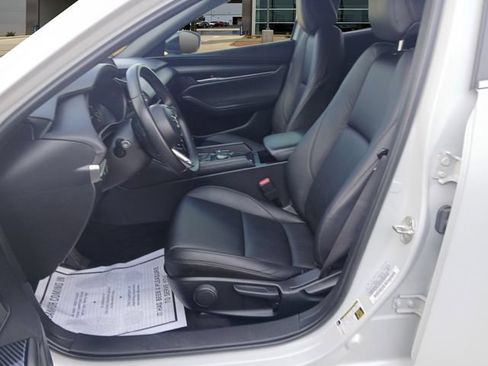 Used 2024 MAZDA MAZDA3 s FWD image 9