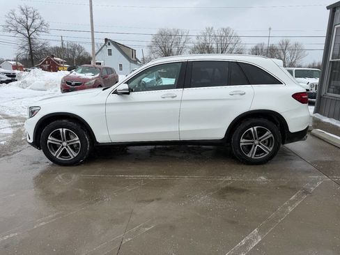 Used 2017 Mercedes-Benz GLC 300 4MATIC image 6
