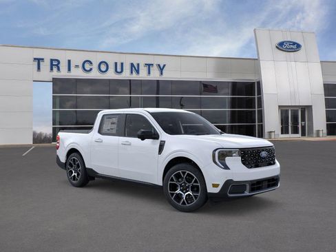 New 2025 Ford Maverick Lariat w/ 4K Tow Package image 7