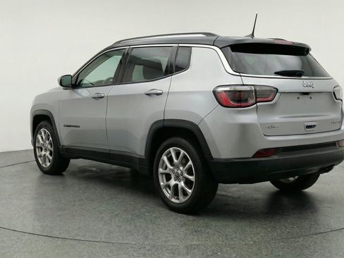 Used 2025 Jeep Compass Limited AWD/4WD image 6