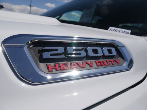 Used 2025 RAM 2500 Big Horn AWD/4WD image 23