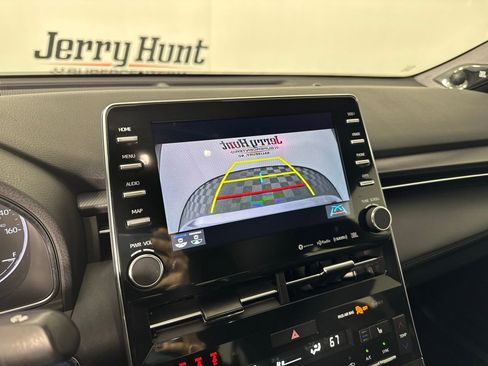 Used 2022 Toyota Avalon XSE w/ Carpet Mat Package (TMS) image 17