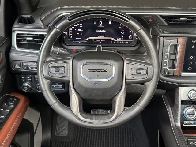 Used 2023 GMC Yukon XL Denali Ultimate AWD/4WD image 12