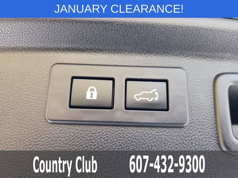 Used 2024 Subaru Forester Touring image 33