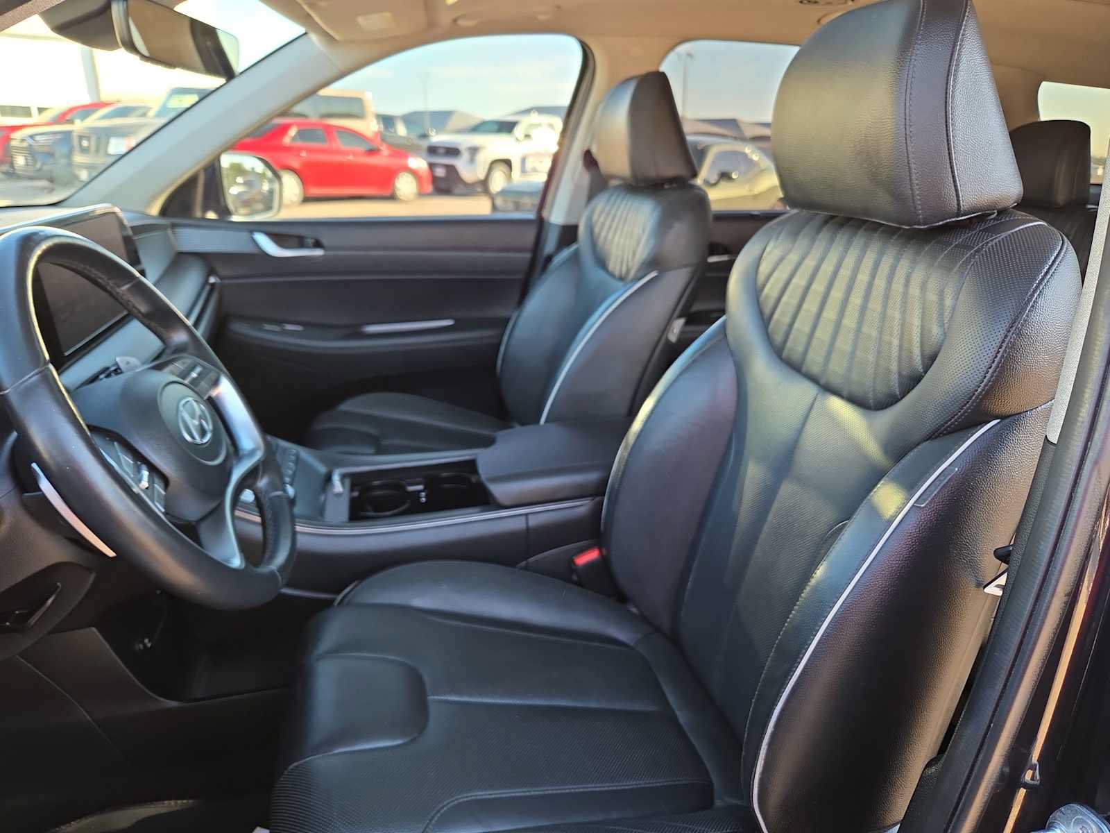 Used 2023 Hyundai Palisade Limited FWD image 15