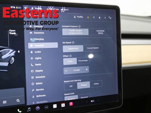 Used 2018 Tesla Model 3 Long Range image 17