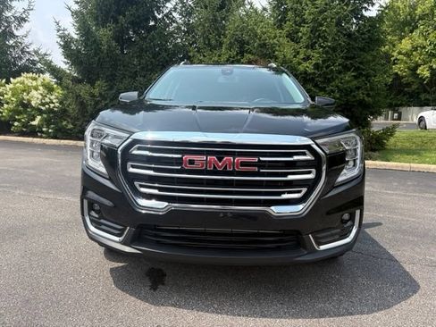 Certified 2024 GMC Terrain SLT w/ Infotainment Package II AWD/4WD image 11