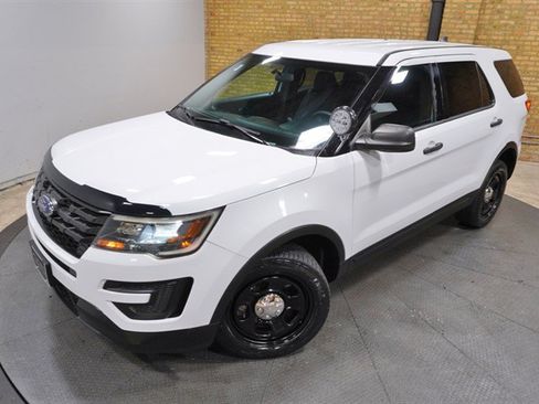Used 2018 Ford Explorer 4WD Police Interceptor image 2