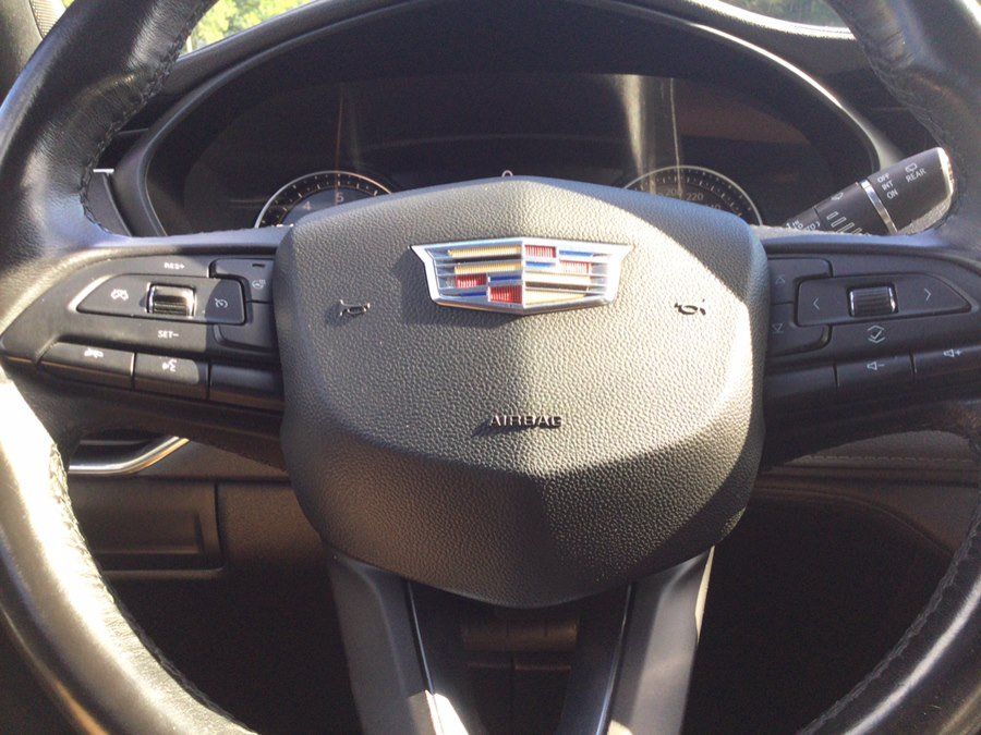 Used 2019 Cadillac XT4 Premium Luxury AWD/4WD image 29