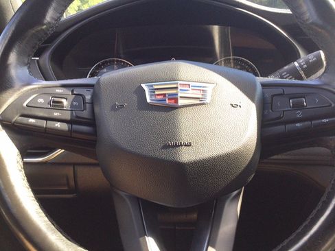 Used 2019 Cadillac XT4 Premium Luxury AWD/4WD image 29