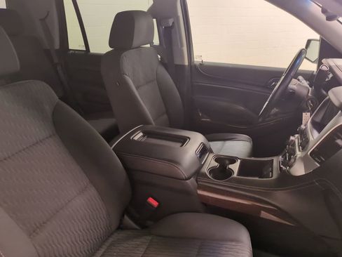 Used 2019 GMC Yukon SLE w/ Convenience Package image 11