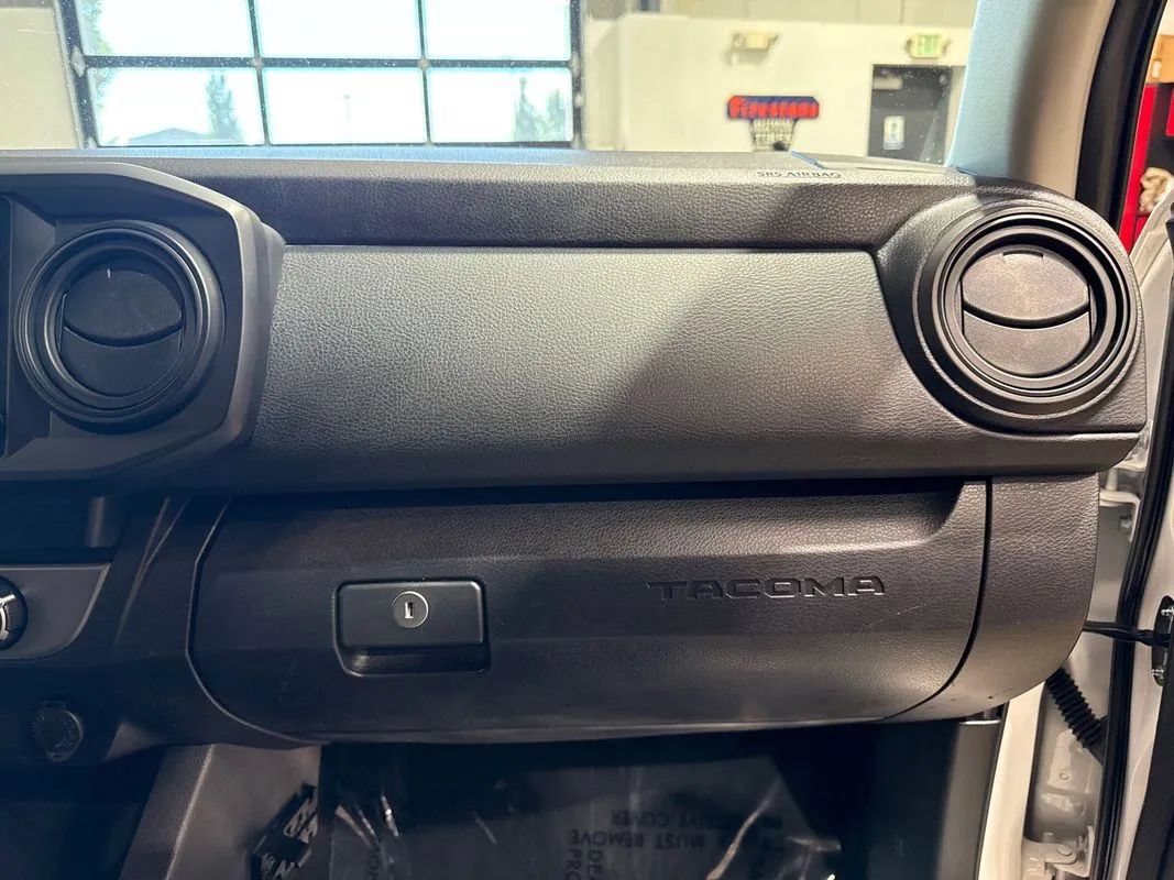 Used 2022 Toyota Tacoma SR AWD/4WD image 81