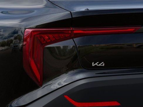 New 2025 Kia K4 EX FWD image 11