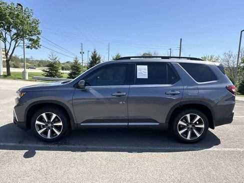 Used 2024 Honda Pilot Elite image 2