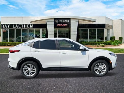 Used 2025 Buick Envista Preferred w/ Convenience I Package image 6