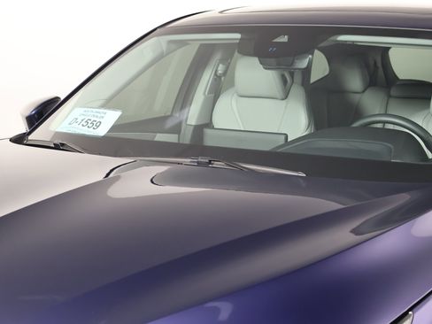 Certified 2024 Acura MDX w/Technology Package image 12